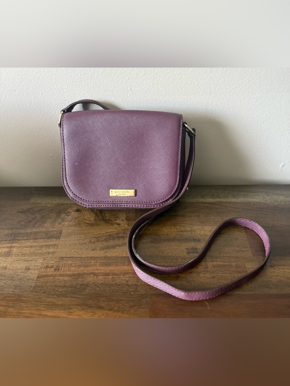 Kate Spade Women's Plum Solid Saffiano Magnetic Crossbody Bag